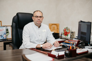 Главный врач Kелин Юрий Борисович